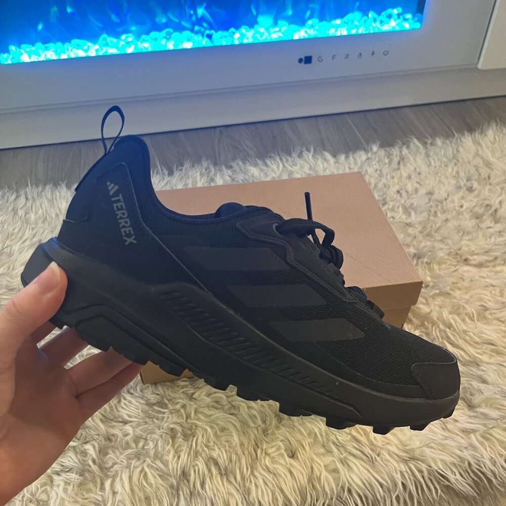 Adidas Terrex Women's Hiking Shoes - size 8.5